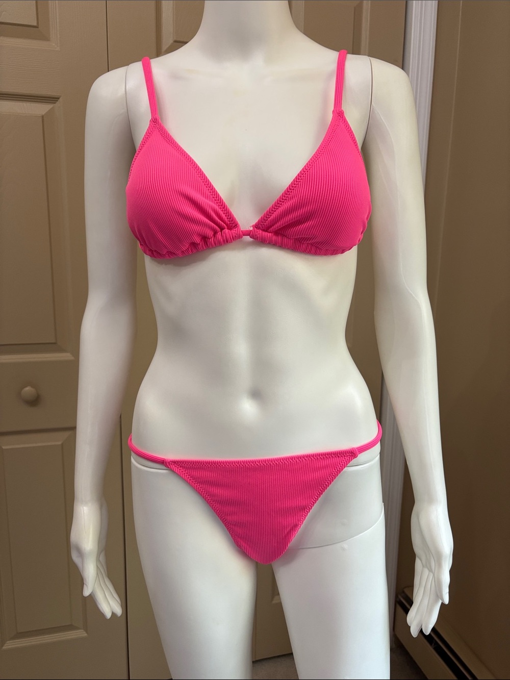 NWT HILINKER sexy hot pink bikini set